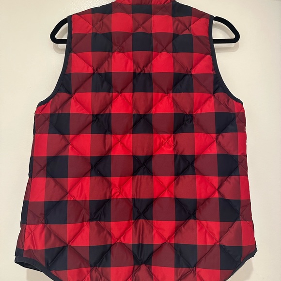 J CREW buffalo plaid navy and red quilted vest - Picture 8 of 9